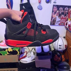 Fufu Jordan 4 red thunder